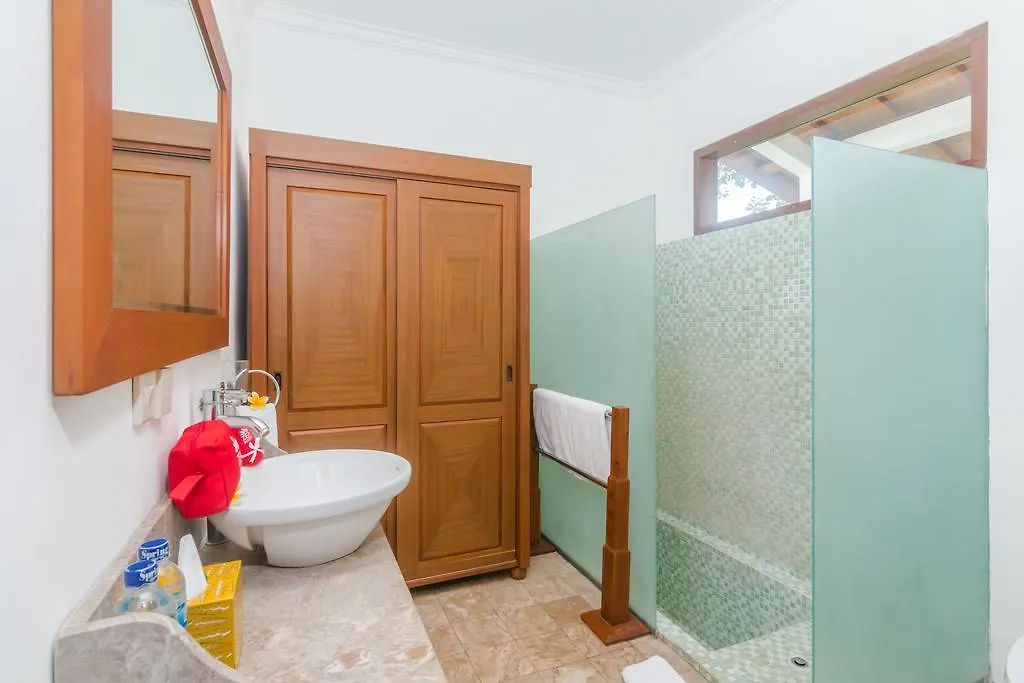 Гостевой дом Zen Rooms Seminyak Kunti Nuansa